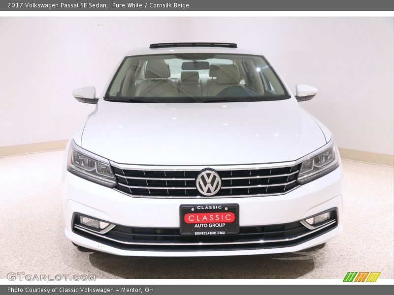 Pure White / Cornsilk Beige 2017 Volkswagen Passat SE Sedan