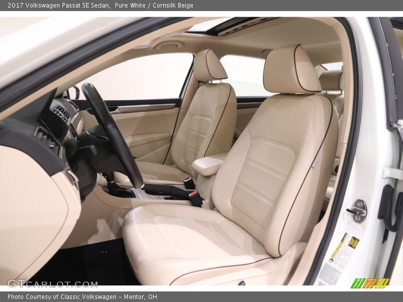 Pure White / Cornsilk Beige 2017 Volkswagen Passat SE Sedan