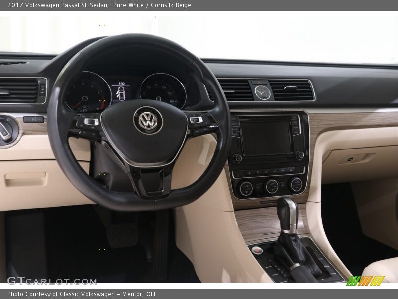 Pure White / Cornsilk Beige 2017 Volkswagen Passat SE Sedan