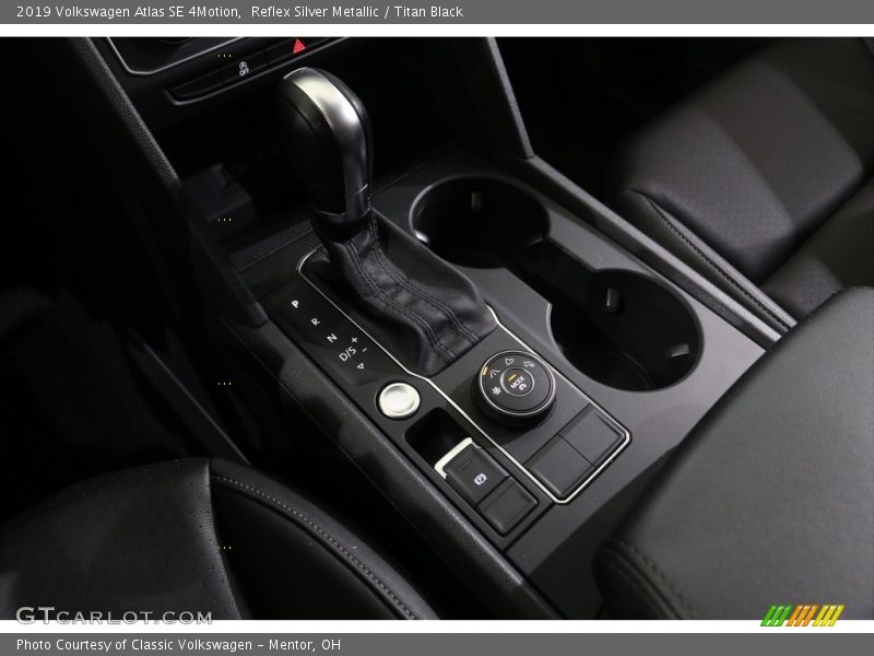 Reflex Silver Metallic / Titan Black 2019 Volkswagen Atlas SE 4Motion