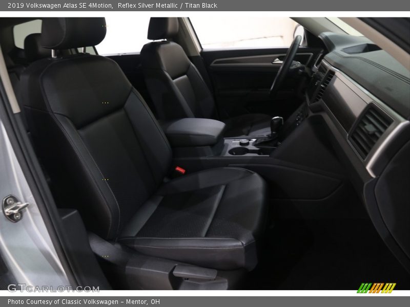Reflex Silver Metallic / Titan Black 2019 Volkswagen Atlas SE 4Motion
