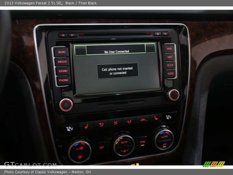 Controls of 2013 Passat 2.5L SEL