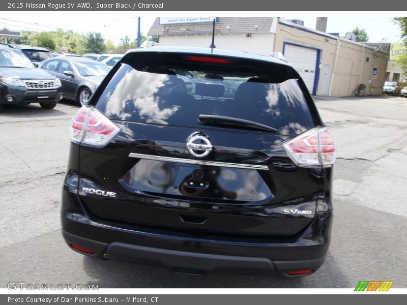 Super Black / Charcoal 2015 Nissan Rogue SV AWD