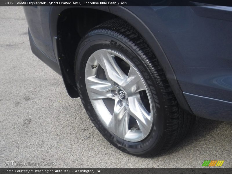 Shoreline Blue Pearl / Ash 2019 Toyota Highlander Hybrid Limited AWD