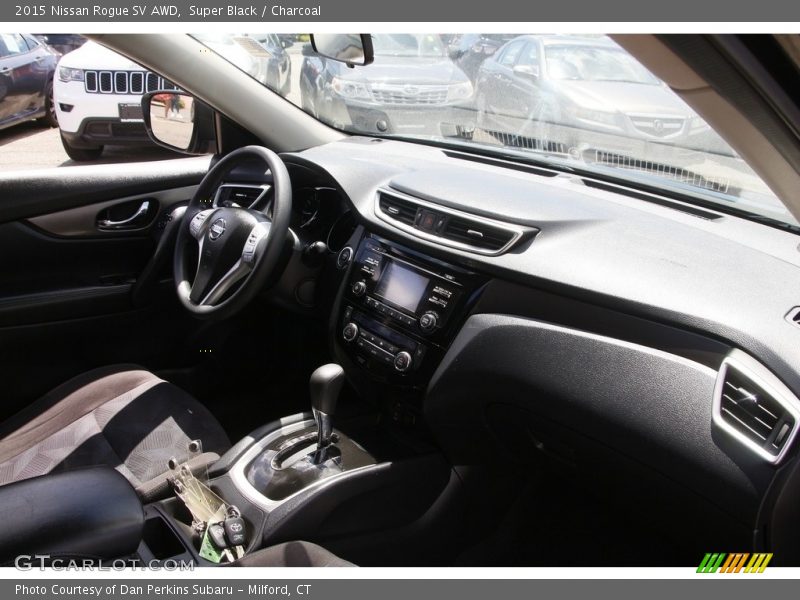 Super Black / Charcoal 2015 Nissan Rogue SV AWD