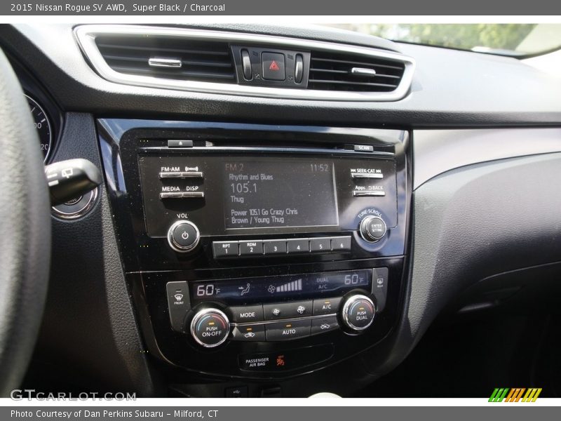 Super Black / Charcoal 2015 Nissan Rogue SV AWD