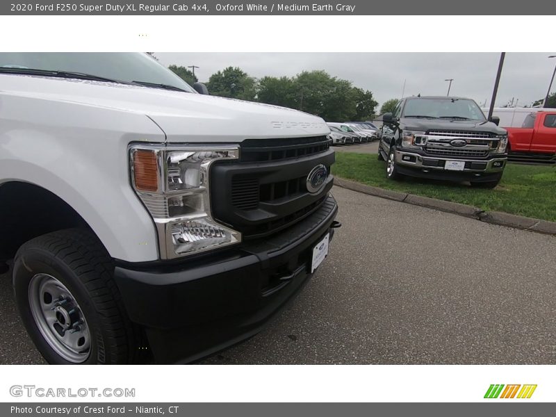 Oxford White / Medium Earth Gray 2020 Ford F250 Super Duty XL Regular Cab 4x4