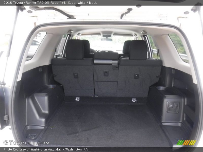Super White / Black 2018 Toyota 4Runner TRD Off-Road 4x4