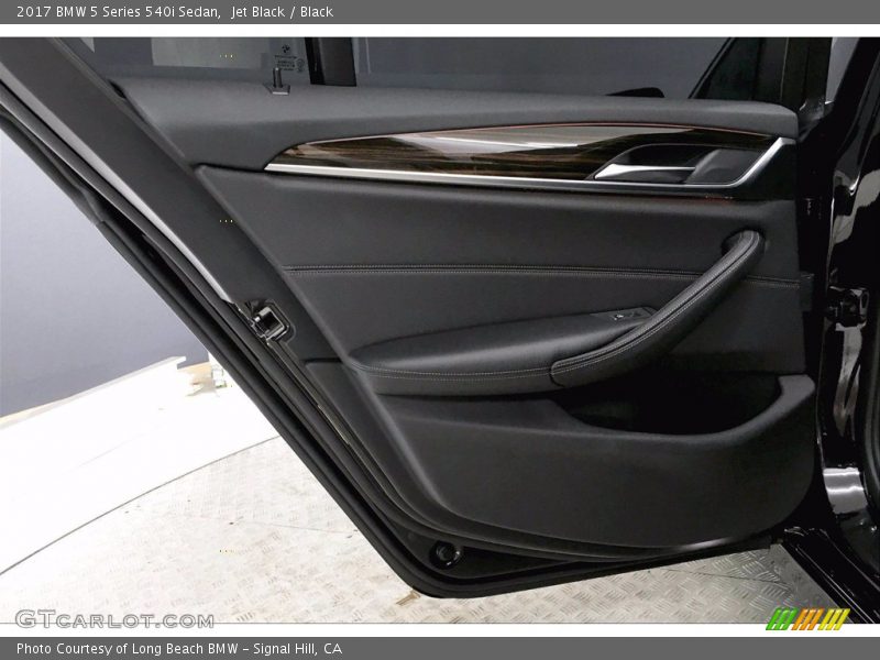 Jet Black / Black 2017 BMW 5 Series 540i Sedan