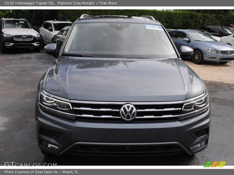 Platinum Gray Metallic / Titan Black 2018 Volkswagen Tiguan SEL