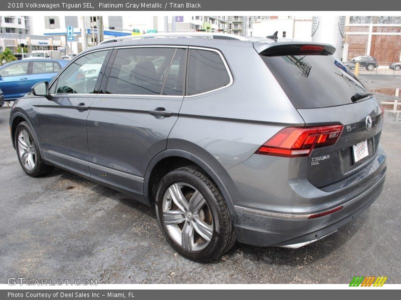 Platinum Gray Metallic / Titan Black 2018 Volkswagen Tiguan SEL
