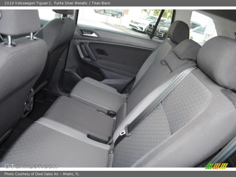 Pyrite Silver Metallic / Titan Black 2019 Volkswagen Tiguan S