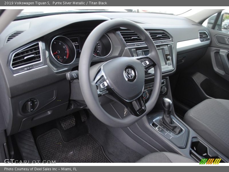 Pyrite Silver Metallic / Titan Black 2019 Volkswagen Tiguan S