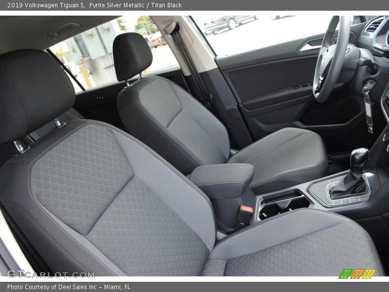 Pyrite Silver Metallic / Titan Black 2019 Volkswagen Tiguan S