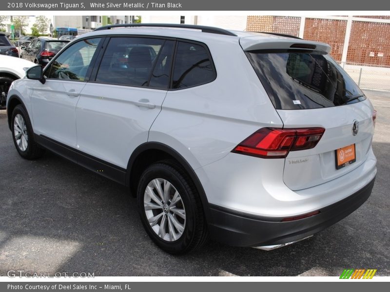 White Silver Metallic / Titan Black 2018 Volkswagen Tiguan S
