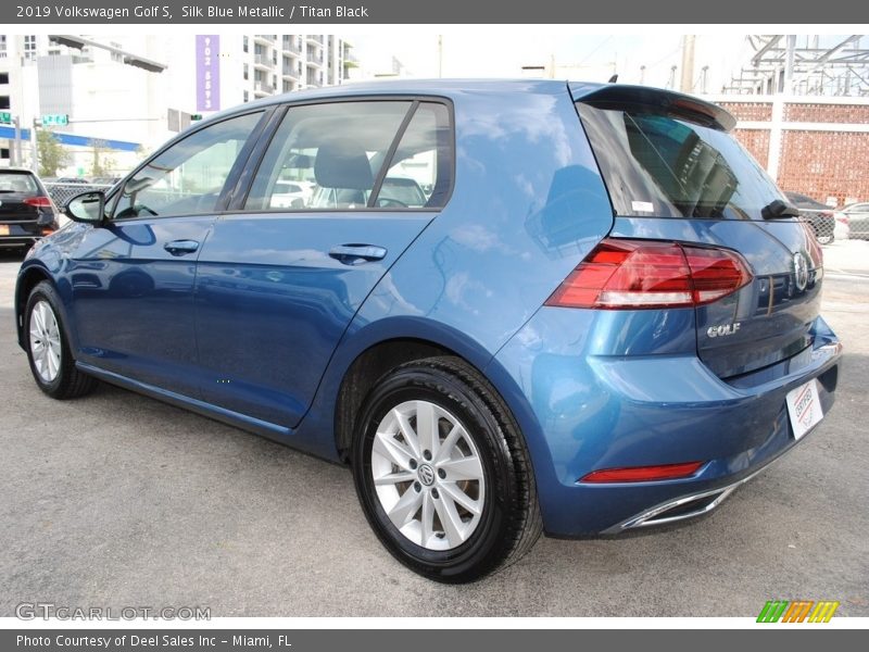 Silk Blue Metallic / Titan Black 2019 Volkswagen Golf S