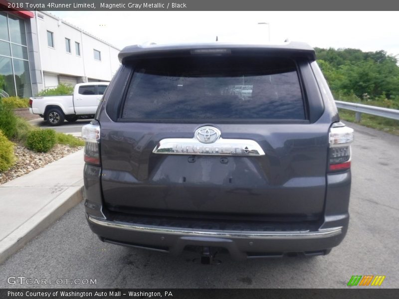 Magnetic Gray Metallic / Black 2018 Toyota 4Runner Limited
