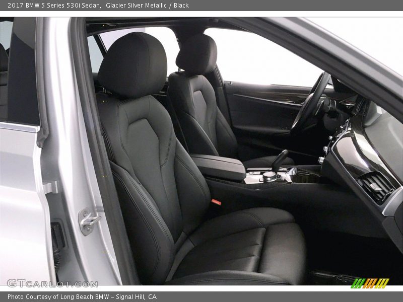 Glacier Silver Metallic / Black 2017 BMW 5 Series 530i Sedan