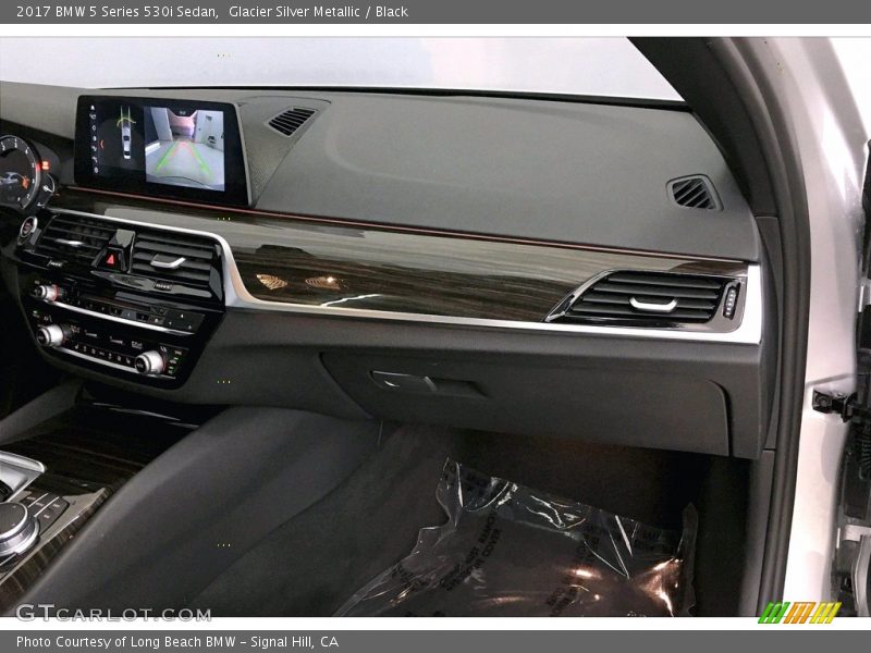 Glacier Silver Metallic / Black 2017 BMW 5 Series 530i Sedan