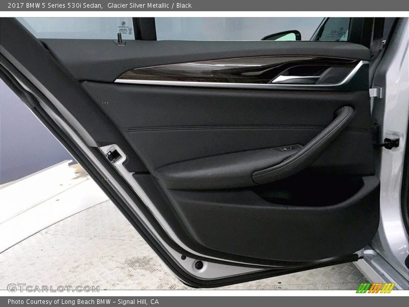 Glacier Silver Metallic / Black 2017 BMW 5 Series 530i Sedan