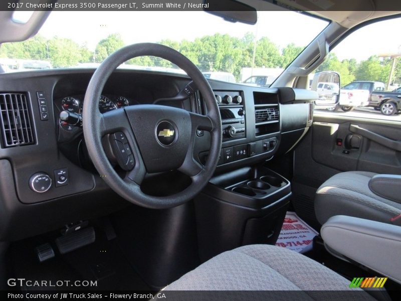 Summit White / Neutral 2017 Chevrolet Express 3500 Passenger LT