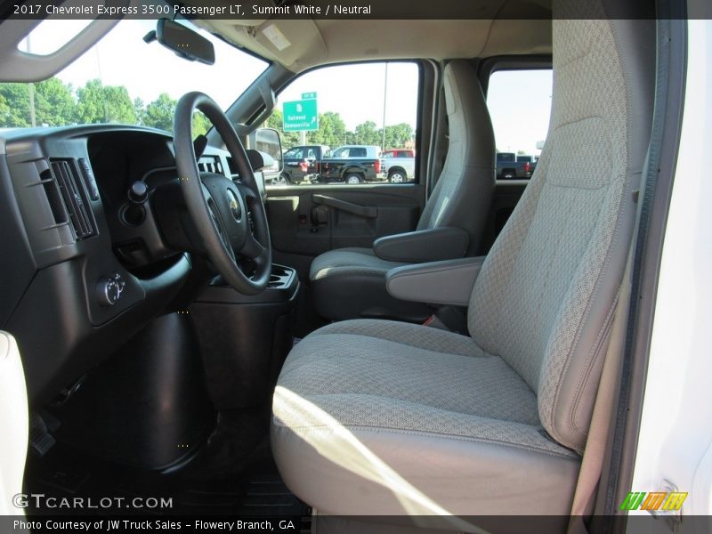 Summit White / Neutral 2017 Chevrolet Express 3500 Passenger LT