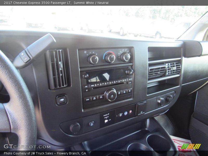 Summit White / Neutral 2017 Chevrolet Express 3500 Passenger LT