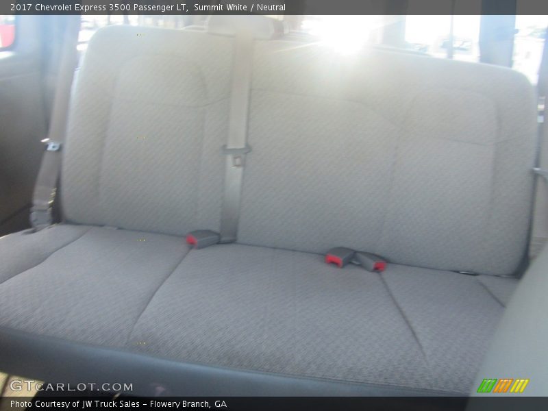 Summit White / Neutral 2017 Chevrolet Express 3500 Passenger LT