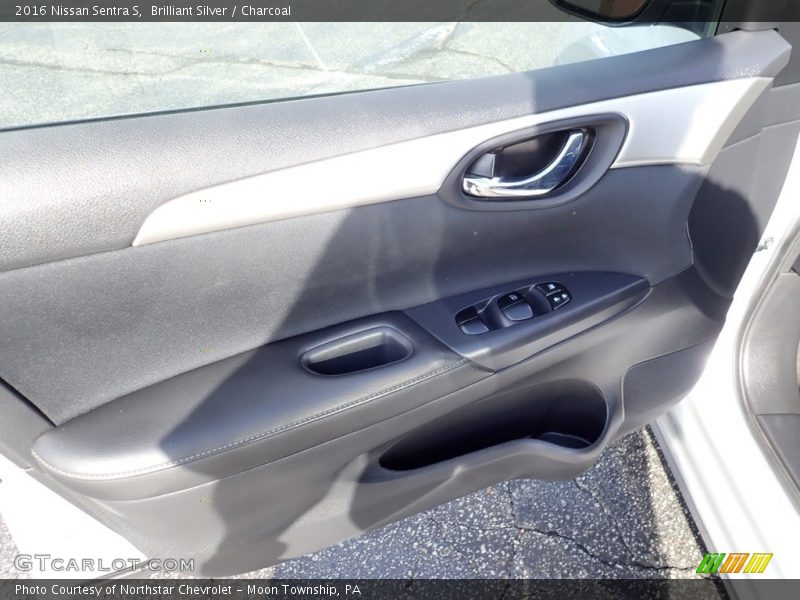 Brilliant Silver / Charcoal 2016 Nissan Sentra S