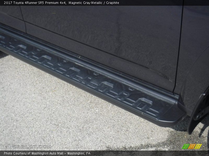 Magnetic Gray Metallic / Graphite 2017 Toyota 4Runner SR5 Premium 4x4