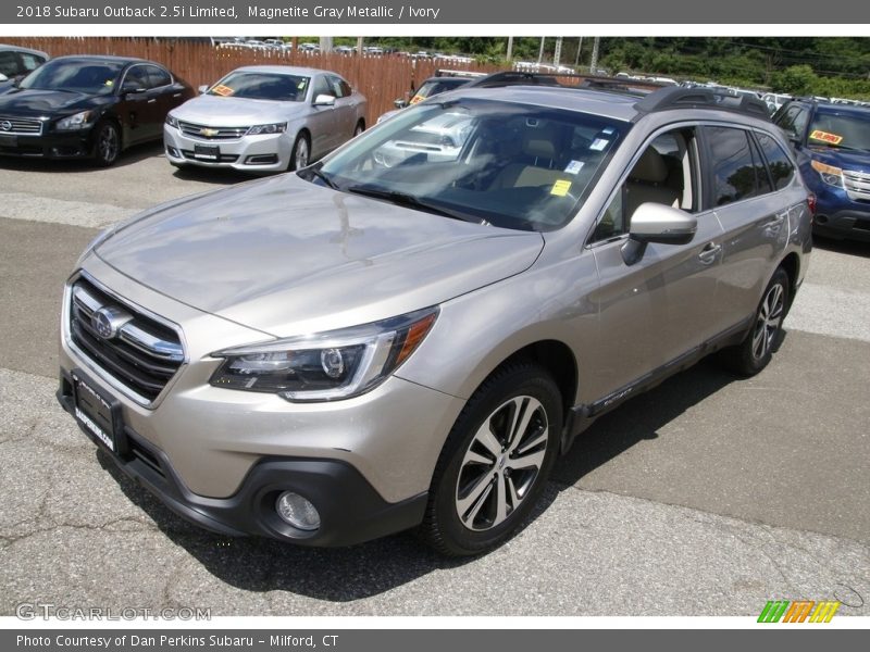 Magnetite Gray Metallic / Ivory 2018 Subaru Outback 2.5i Limited