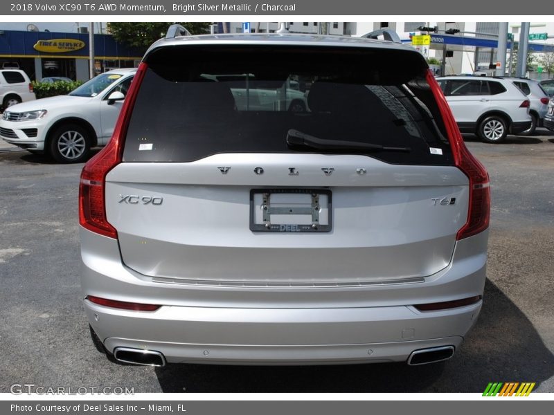 Bright Silver Metallic / Charcoal 2018 Volvo XC90 T6 AWD Momentum