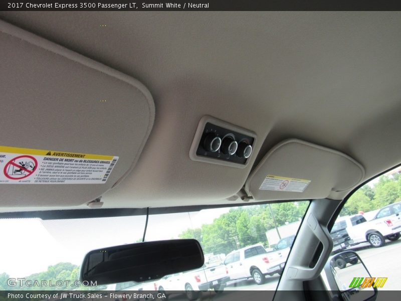 Summit White / Neutral 2017 Chevrolet Express 3500 Passenger LT