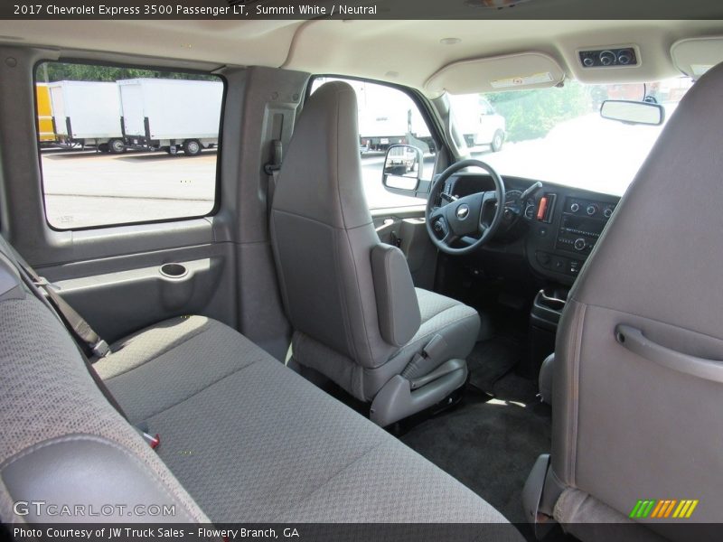 Summit White / Neutral 2017 Chevrolet Express 3500 Passenger LT