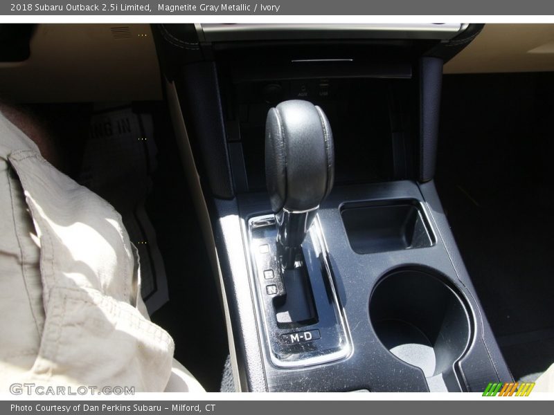 Magnetite Gray Metallic / Ivory 2018 Subaru Outback 2.5i Limited