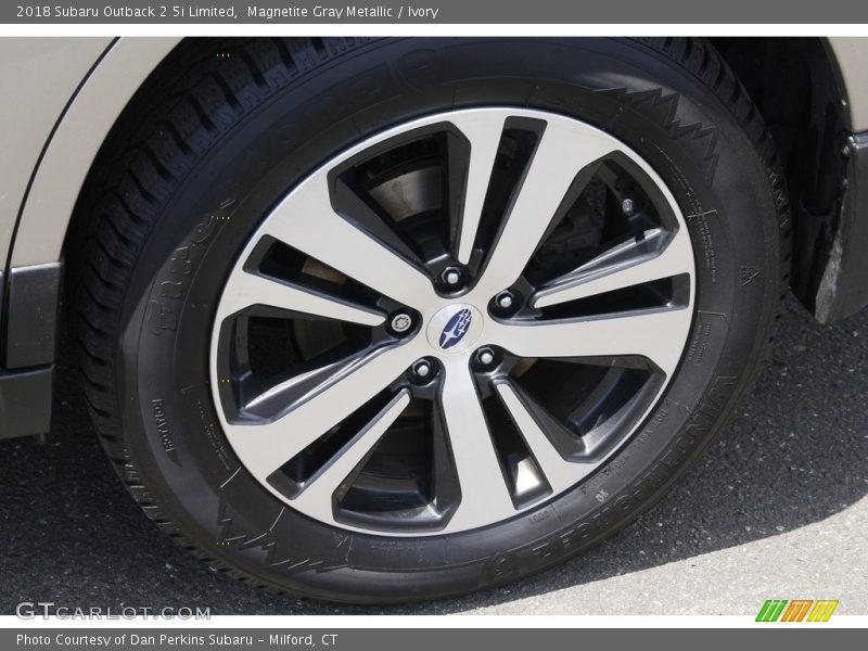 Magnetite Gray Metallic / Ivory 2018 Subaru Outback 2.5i Limited