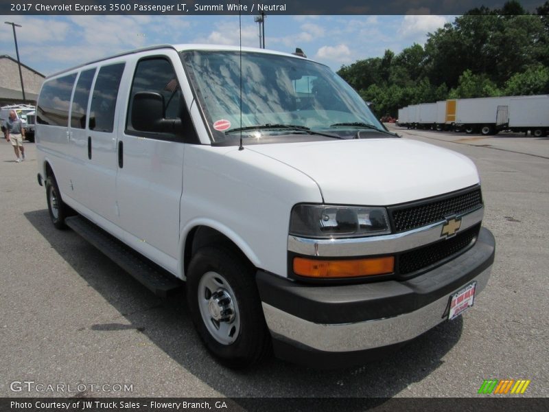 Summit White / Neutral 2017 Chevrolet Express 3500 Passenger LT