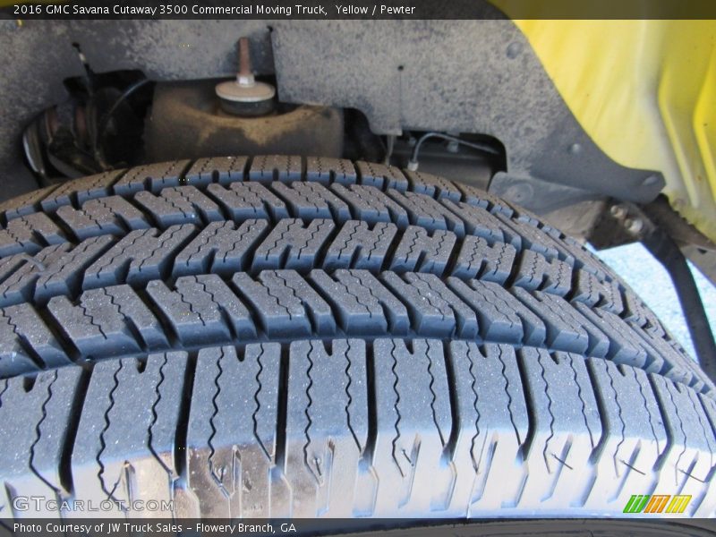 Yellow / Pewter 2016 GMC Savana Cutaway 3500 Commercial Moving Truck