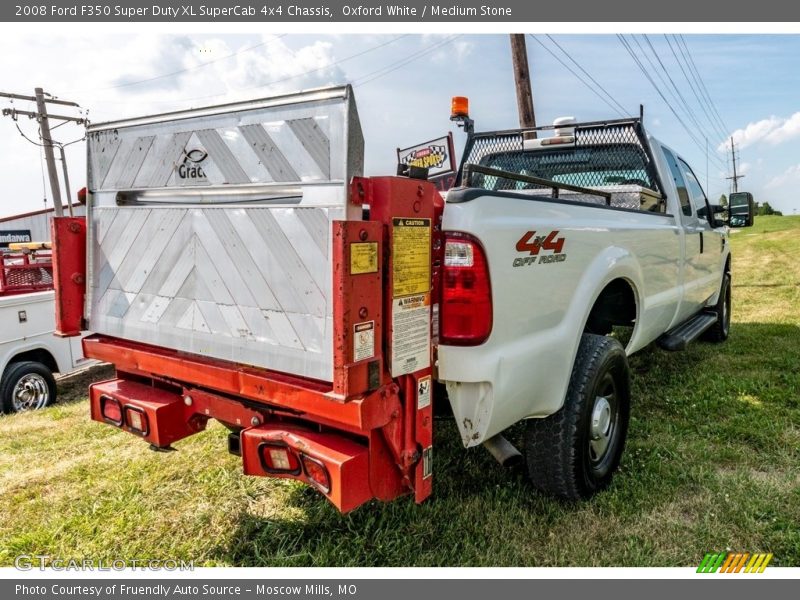Oxford White / Medium Stone 2008 Ford F350 Super Duty XL SuperCab 4x4 Chassis