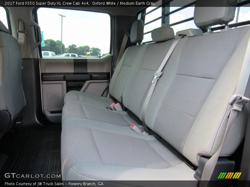 Oxford White / Medium Earth Gray 2017 Ford F350 Super Duty XL Crew Cab 4x4