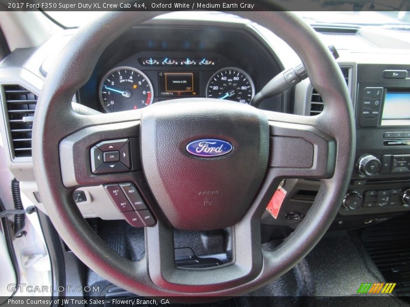 Oxford White / Medium Earth Gray 2017 Ford F350 Super Duty XL Crew Cab 4x4