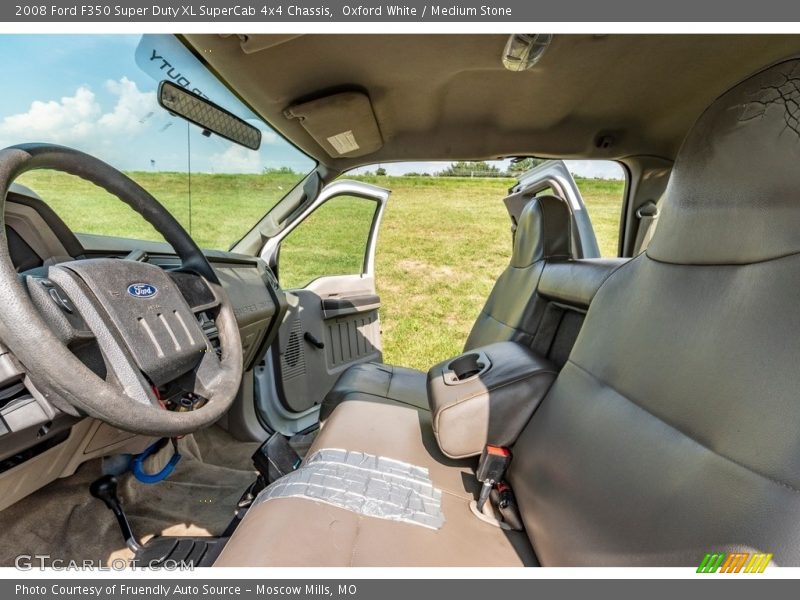 Oxford White / Medium Stone 2008 Ford F350 Super Duty XL SuperCab 4x4 Chassis
