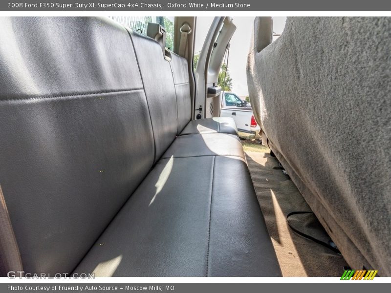 Oxford White / Medium Stone 2008 Ford F350 Super Duty XL SuperCab 4x4 Chassis