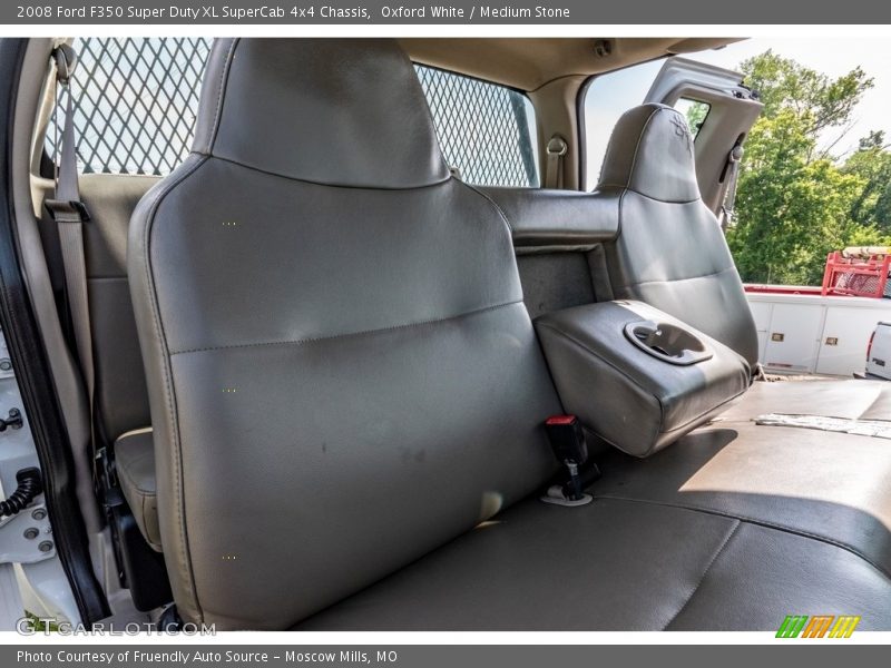 Oxford White / Medium Stone 2008 Ford F350 Super Duty XL SuperCab 4x4 Chassis