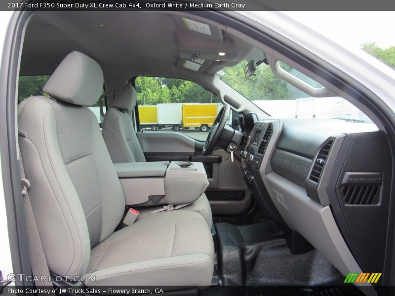 Oxford White / Medium Earth Gray 2017 Ford F350 Super Duty XL Crew Cab 4x4