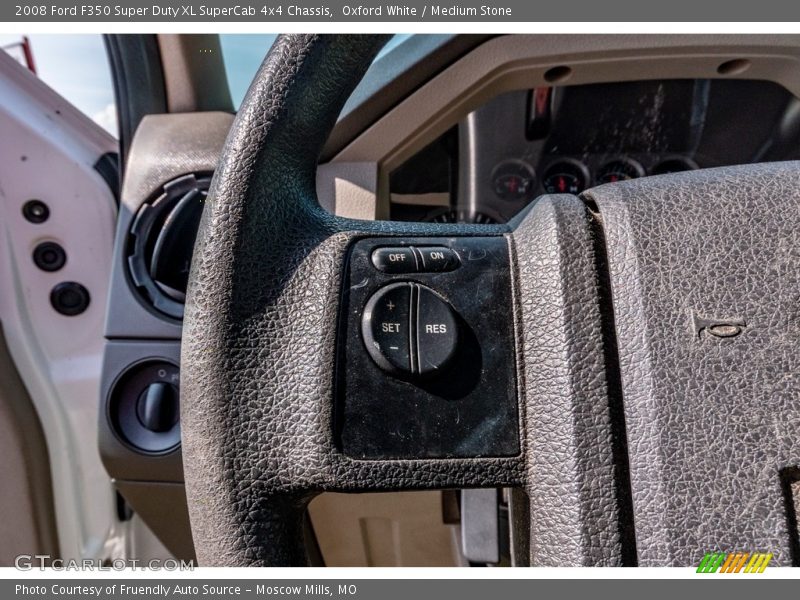 Oxford White / Medium Stone 2008 Ford F350 Super Duty XL SuperCab 4x4 Chassis