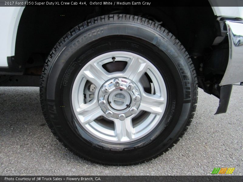 Oxford White / Medium Earth Gray 2017 Ford F350 Super Duty XL Crew Cab 4x4