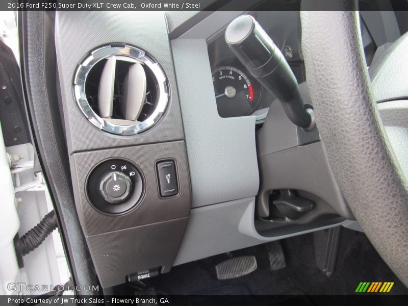 Oxford White / Steel 2016 Ford F250 Super Duty XLT Crew Cab