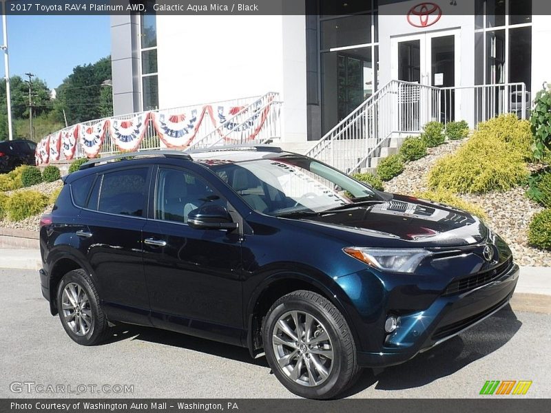 Front 3/4 View of 2017 RAV4 Platinum AWD