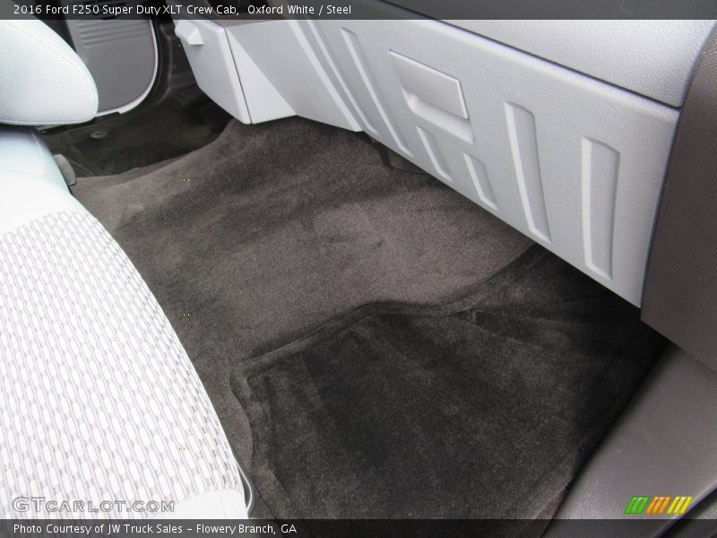 Oxford White / Steel 2016 Ford F250 Super Duty XLT Crew Cab